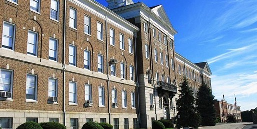 邦普天主教高中Bonner & Prendergast Catholic High School